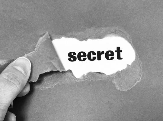 債務整理は周囲にバレる？よくある誤解まとめ