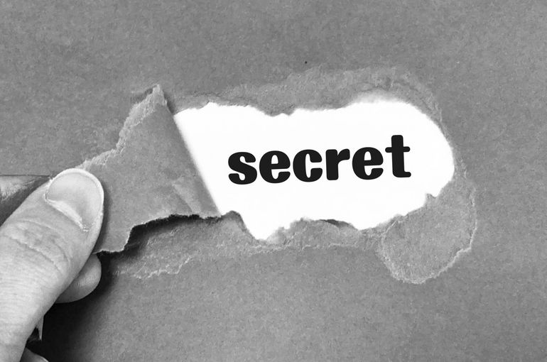 債務整理は周囲にバレる？よくある誤解まとめ